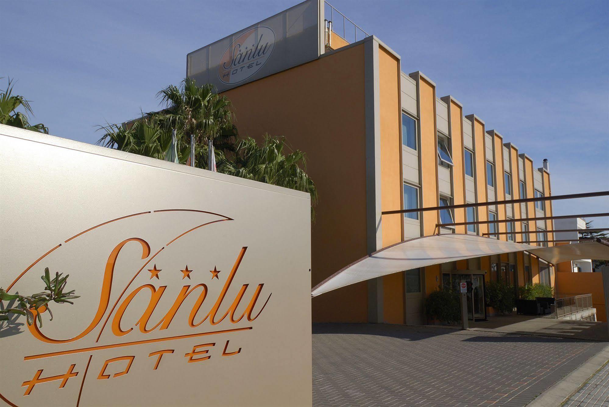 Sanlu Hotel Serrano Exterior foto