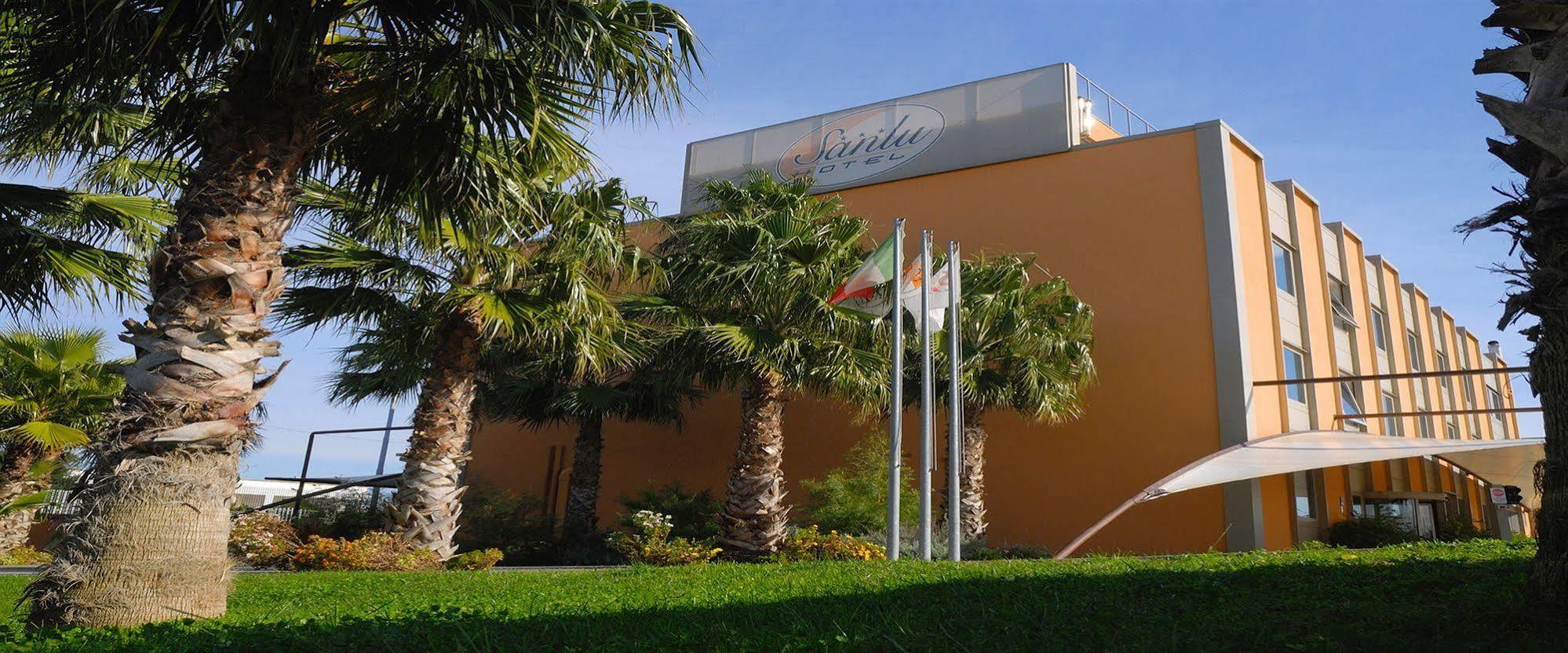 Sanlu Hotel Serrano Exterior foto